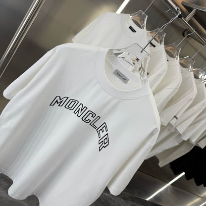 T-shirt imprimé lettres creuses