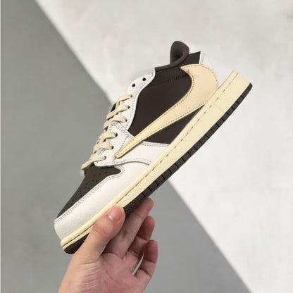 Weiße und braune Low-Top-Sneaker im Colorblock-Design