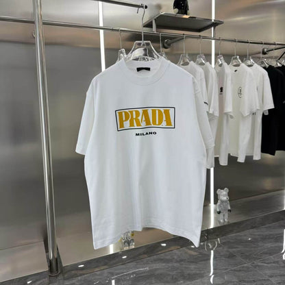 T-Shirt mit Silikon-Buchstaben