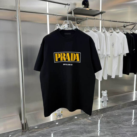 T-Shirt mit Silikon-Buchstaben