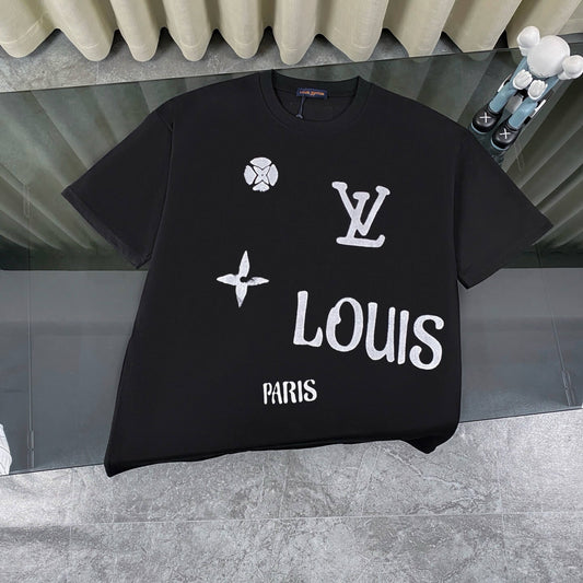 T-shirt avec lettres graffiti