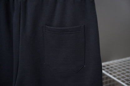 Shorts mit Blütenblatt-Applikation