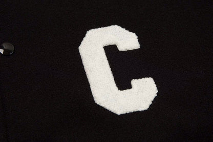 Baseballjacke mit aufgesticktem Buchstaben C