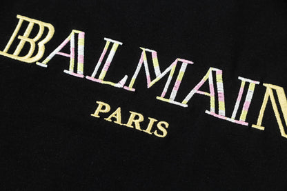 T-shirt brodé de lettres