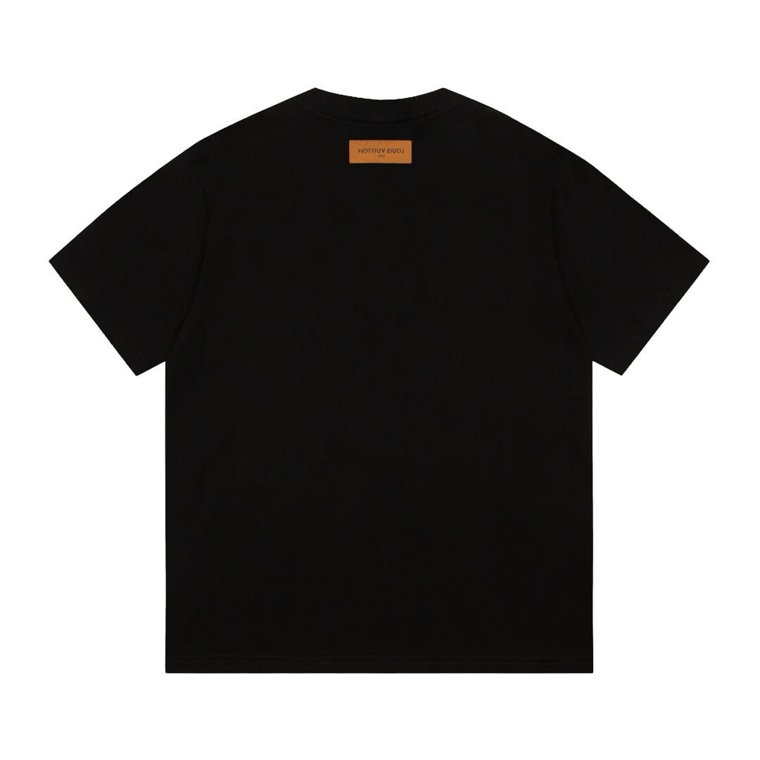 Buntes T-Shirt mit klassischem Aufdruck