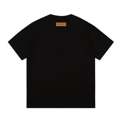 Buntes T-Shirt mit klassischem Aufdruck