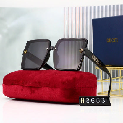 Quadratische Sonnenbrille im modernen Retro-Vollformat