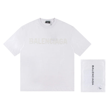 T-shirt à lettres ornées de bijoux