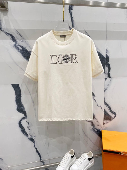 T-shirt brodé avec horloge alphabétique