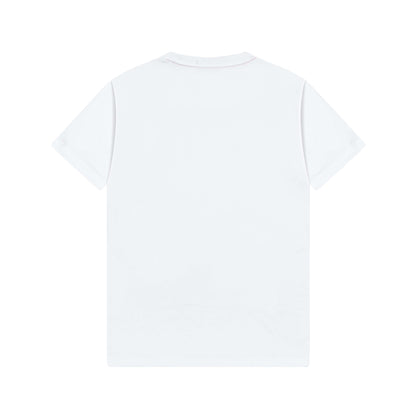 T-shirt brodé exquis avec cheval