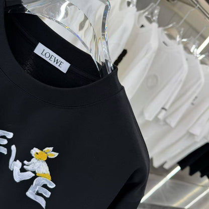 T-shirt imprimé peint à la main