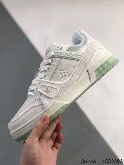 Baskets classiques blanches et vertes