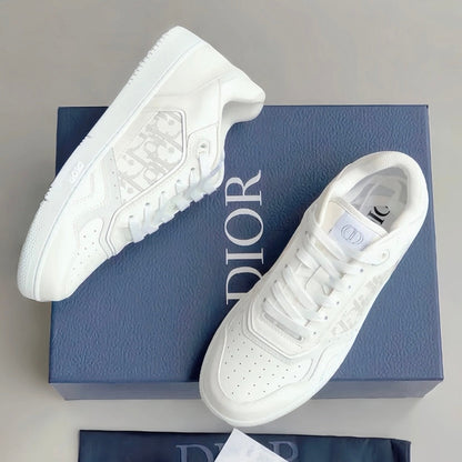 Klassische Sneaker