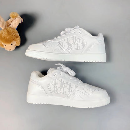 Klassische Sneaker