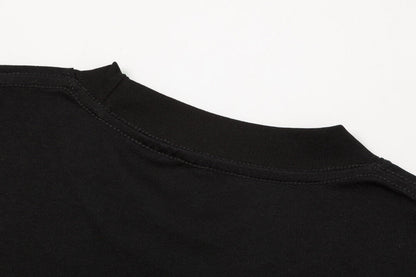 T-Shirt mit mehreren Buchstaben-Print
